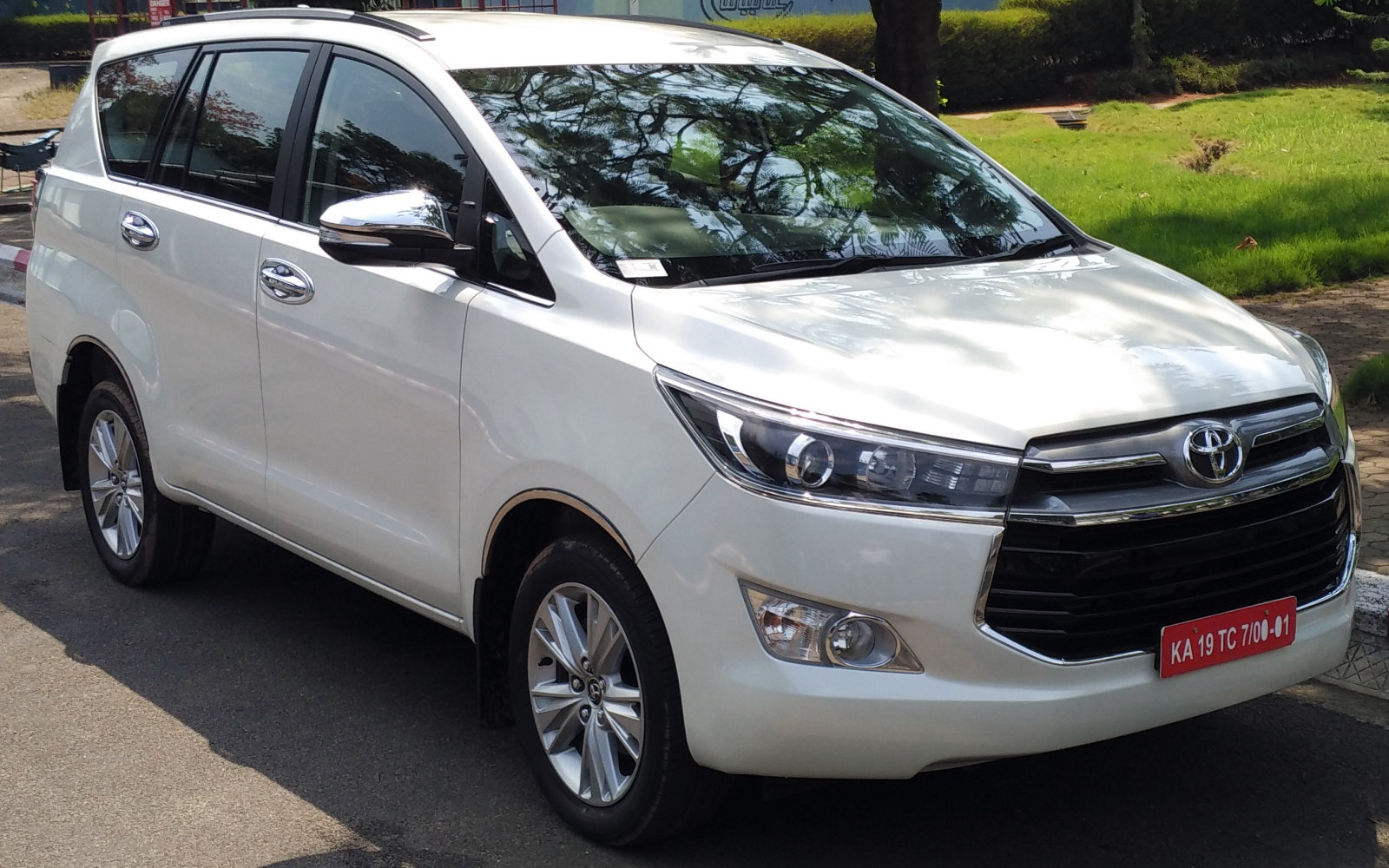 Toyota Innova Crysta